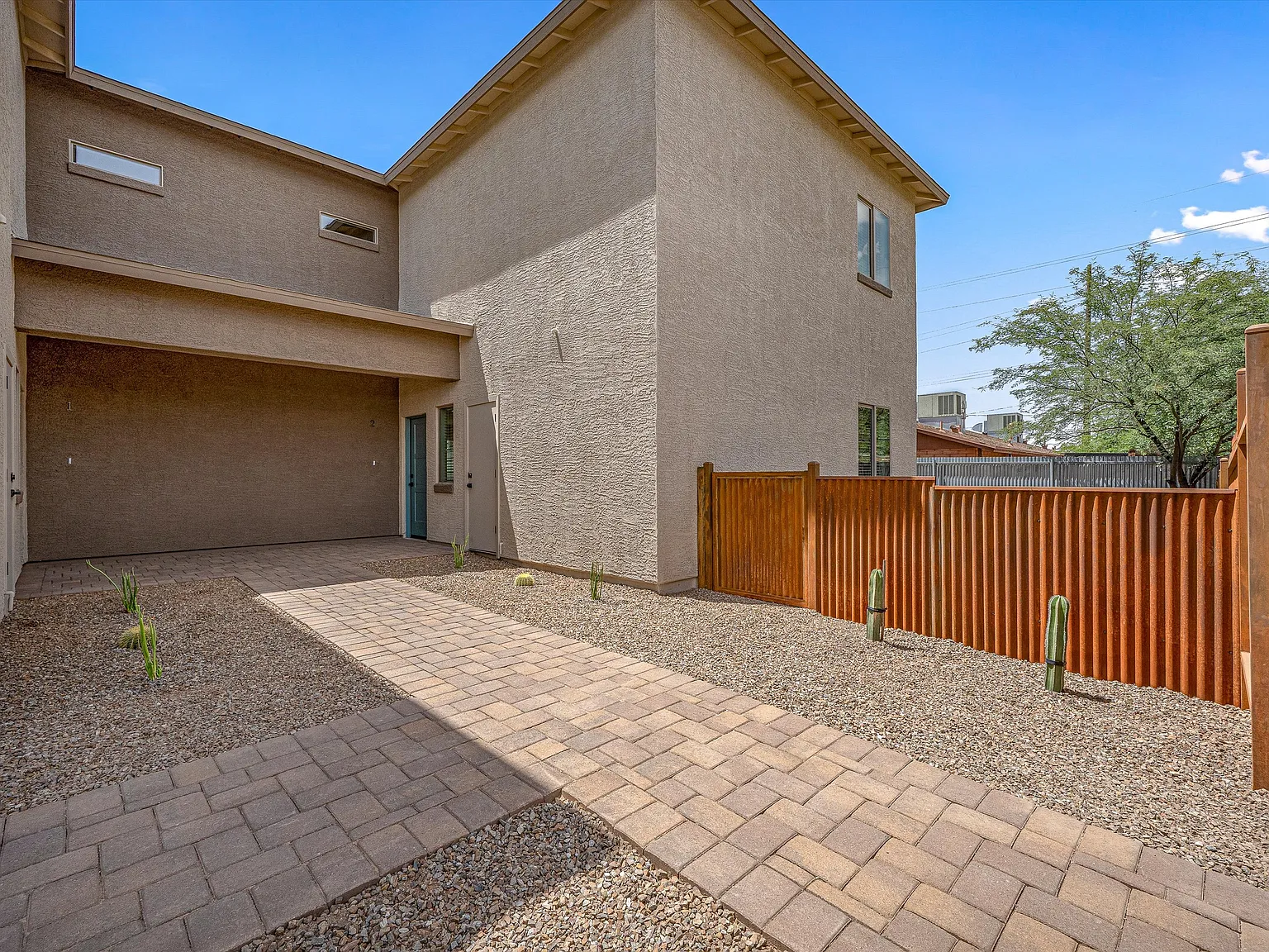 4 bed, 1765 sqft, $2,645 — Photo 2