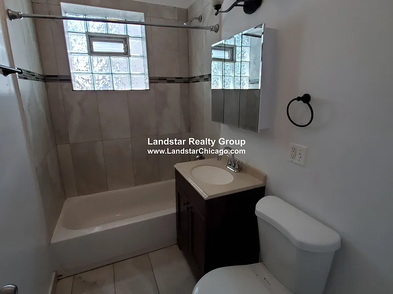 4451 N Hamlin Ave #A — Photo 9
