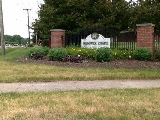 2nd image of 3681 Florian Dr