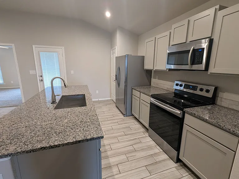 13311 Avenue V — Photo 23