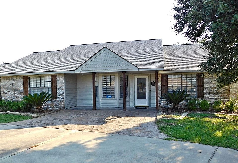 1st image of 1799 Lakeview Dr