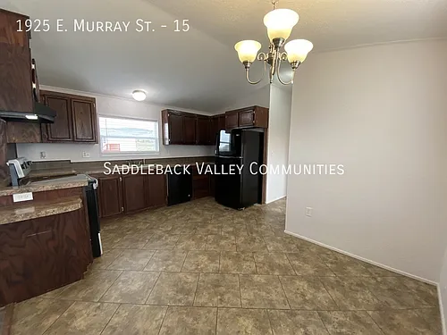 1925 E Murray St Photo 1