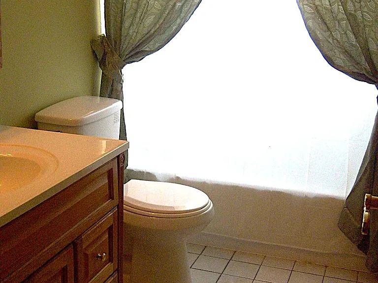 Full bath.