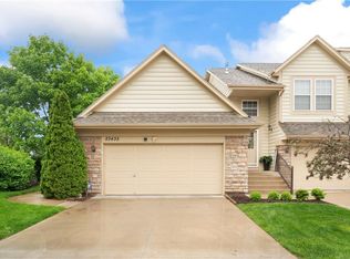 23435 W 89th Ter, Lenexa, KS 66227