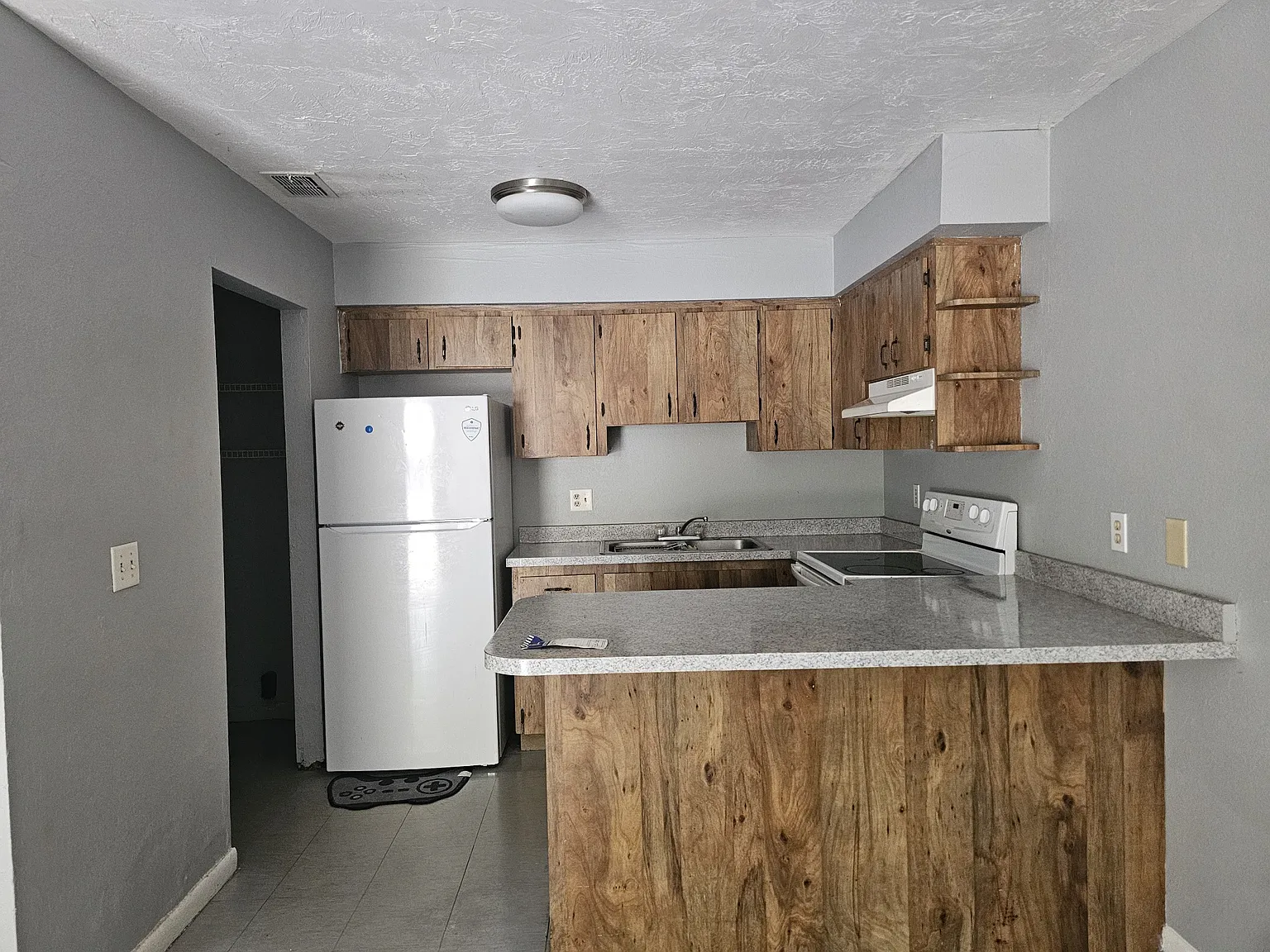 4276 NW 21st Avenue - A — Photo 2
