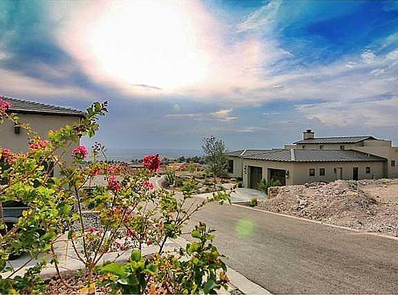3rd image of 457 Majestic Mountain Dr
