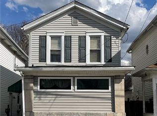 1414 5th Ave, Beaver Falls, PA 15010