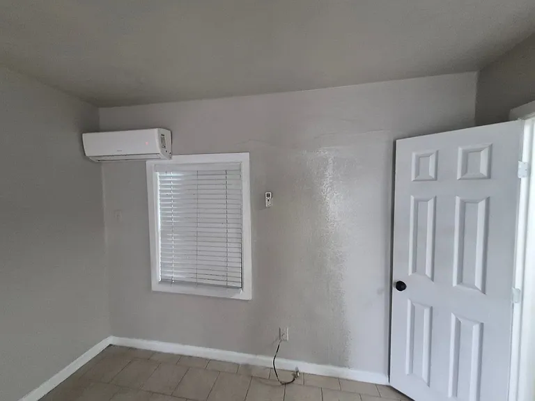 115 Caldwell St #3 — Photo 6