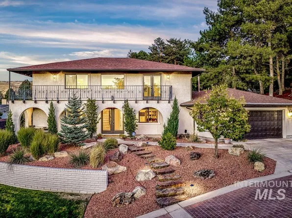 839 E Hearthstone Dr, Boise, ID 83702