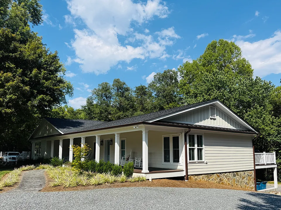 3204 Pleasant Ridge Rd