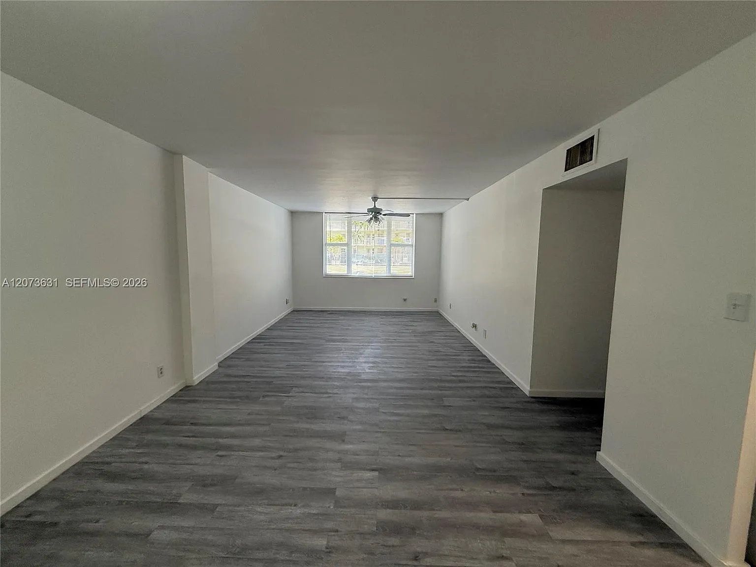 1913 S Ocean Dr — Photo 2