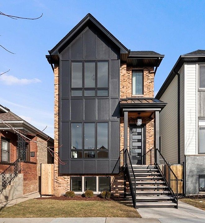 1st image of 2442 W Berteau Ave