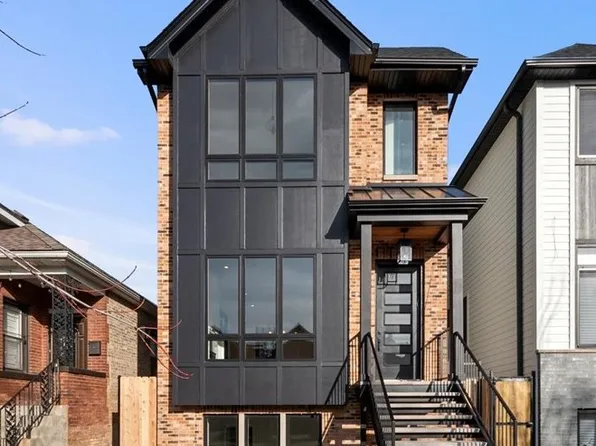 2442 W Berteau Ave, Chicago, IL 60618