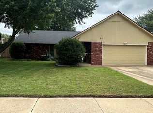 6313 S Birch Ave, Broken Arrow, OK 74011