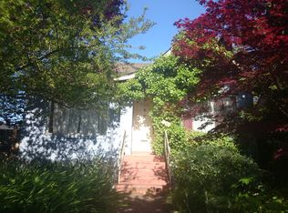 8356 18th Ave NW, Seattle, WA 98117
