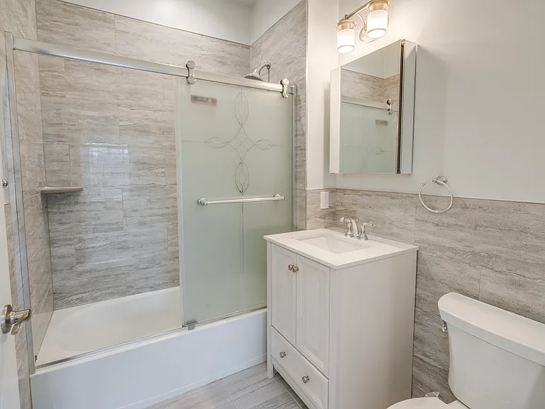 110 New York Ave #2C — Photo 8