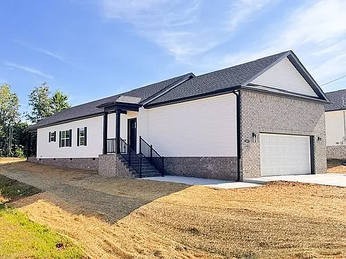 303 Lee Ln Photo 1