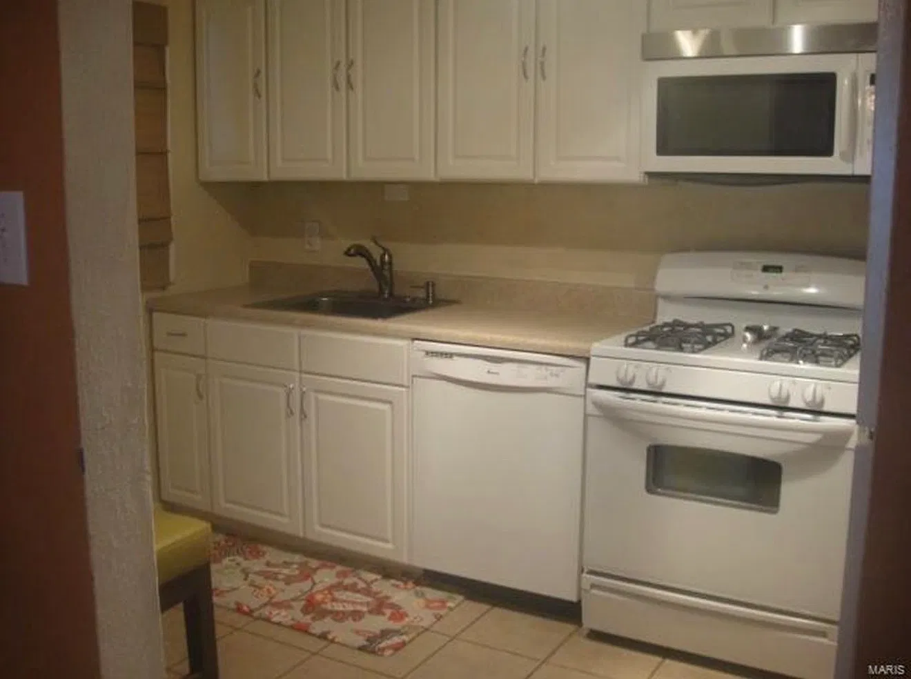 3 bed, 912 sqft, $1,495 — Photo 4