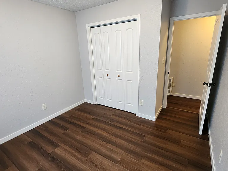 1010 N Apperson Way — Photo 6