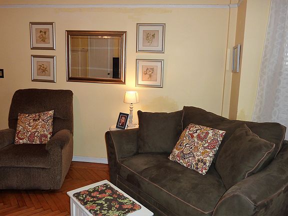 Living area alt. view