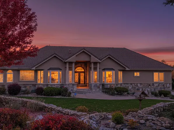 285 Sierra Country Cir, Gardnerville, NV 89460
