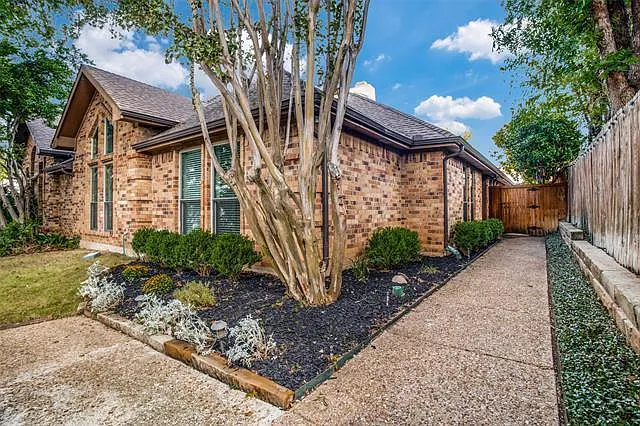 2729 Monet Pl — Photo 4