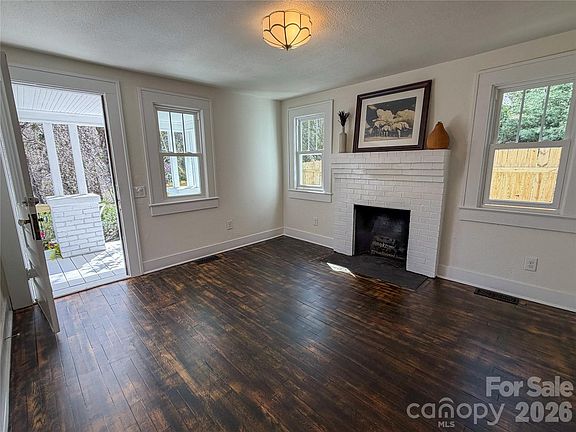 4th image of 50 Hidden Hill Rd