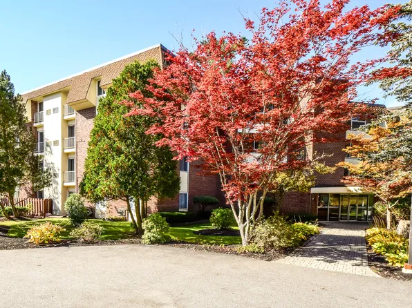 751 Main Street #84, South Portland, ME 04106