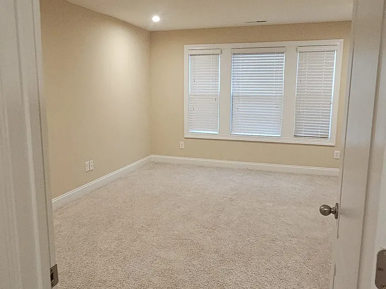 810 Rymark Ct #810 — Photo 18
