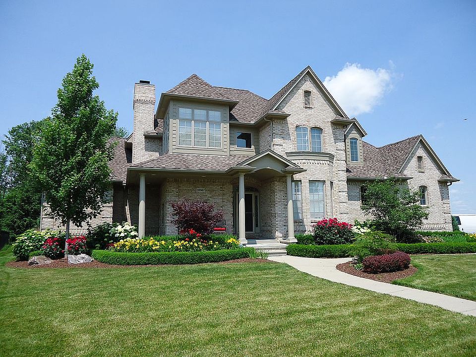 1st image of 39987 Mazuchet Dr