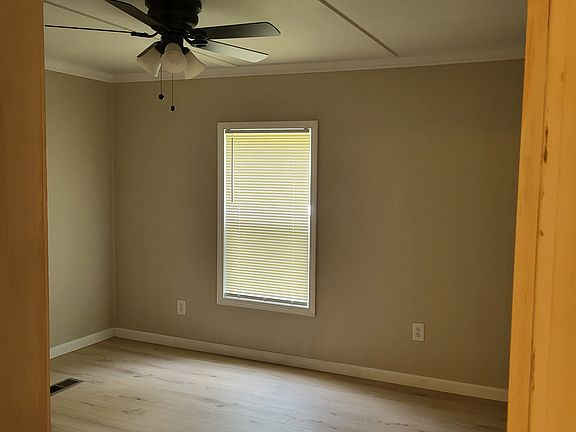 2nd image of 1706 Fernwood Ave