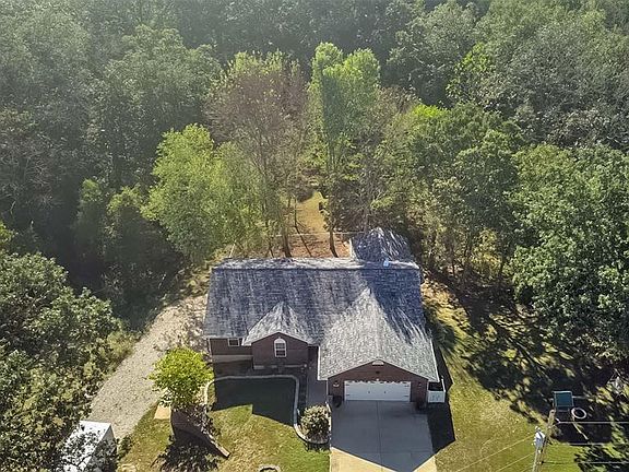 2nd image of 3216 Watson Rd
