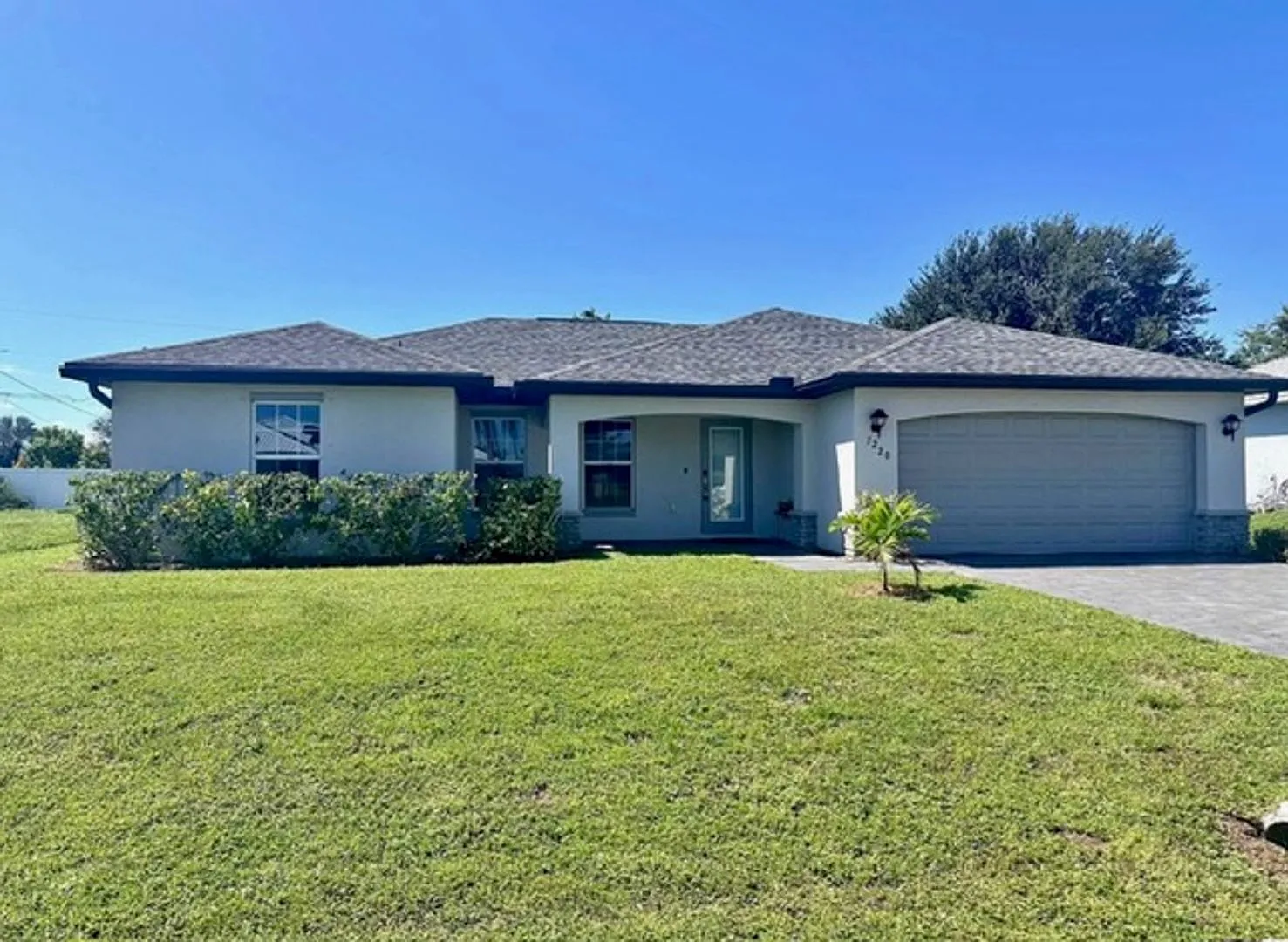 Cape Coral 3/2 Single Family Home — Photo 1