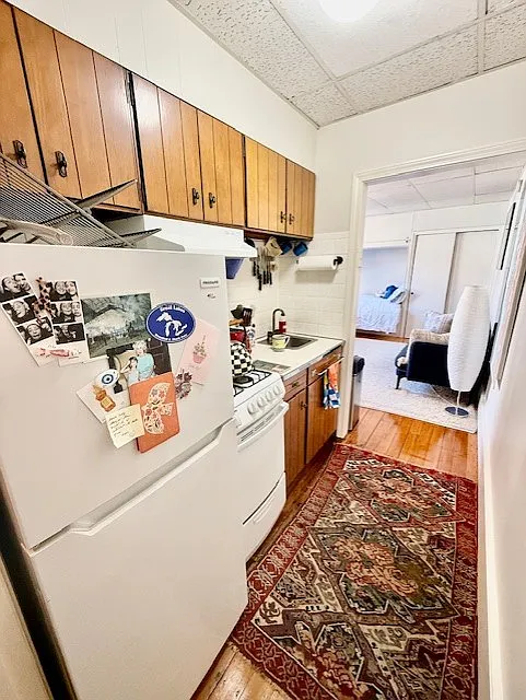 Studio, 9999 sqft, $2,100 — Photo 4