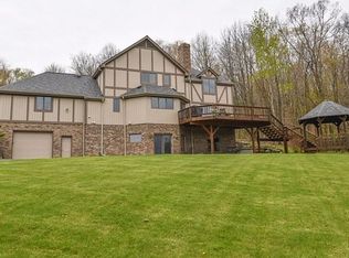 3664 Lakeview Rd W, Hubertus, WI 53033