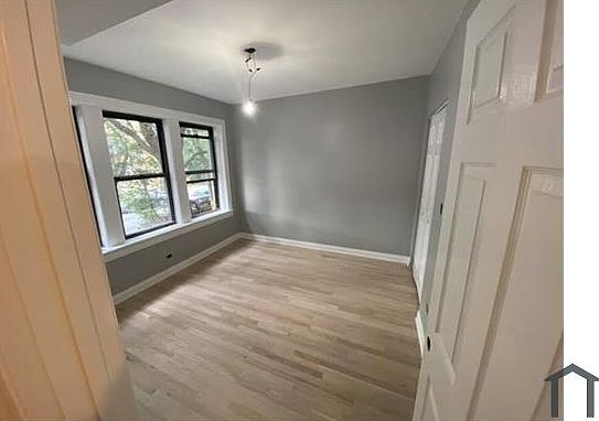 5th image of 7749 S Yates Blvd #2B