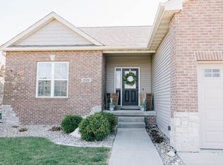 1625 Delane Dr, Mahomet, IL