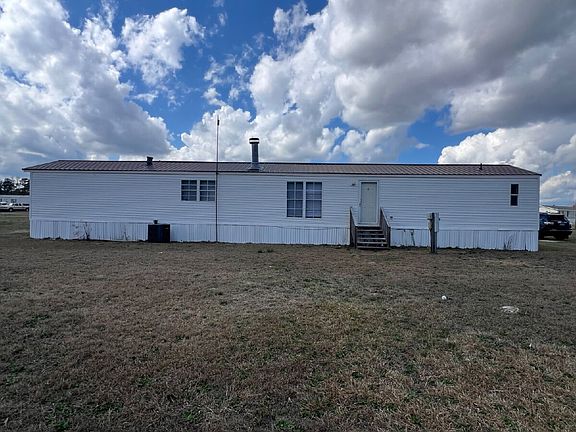 3rd image of 400 Little Dove Rd