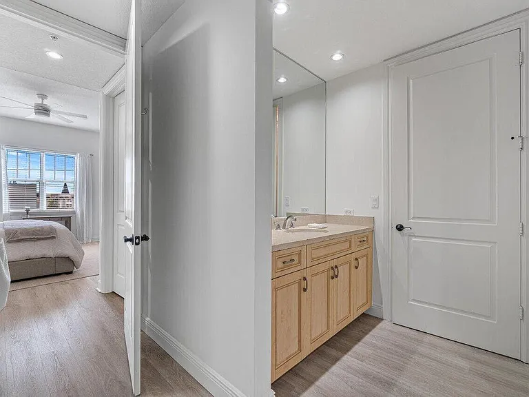 200 NE 2nd Ave #401 — Photo 6