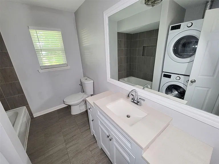 2513 Kowis St #B — Photo 17