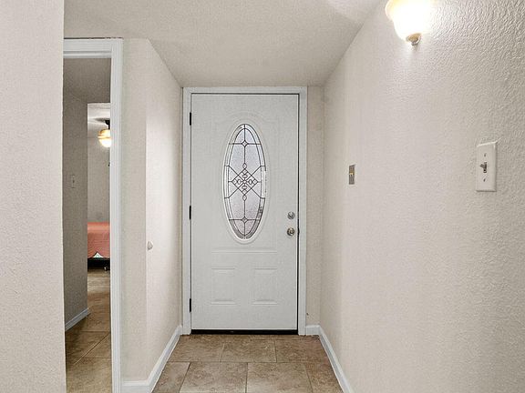 2nd image of 902 Bellas Artes Dr #B