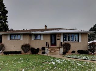 8215 White Oak Ave, Munster, IN 46321