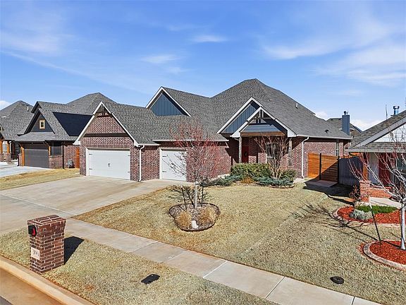 2nd image of 3304 Grasshopper Way