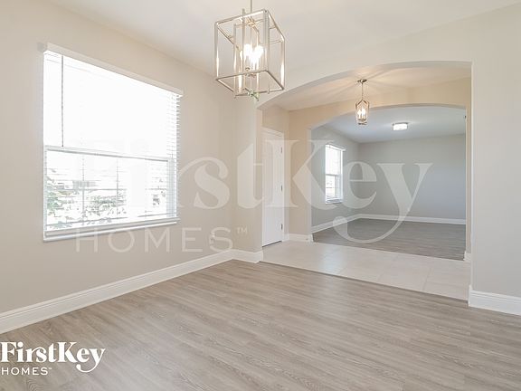 5th image of 1504 NE 34th St