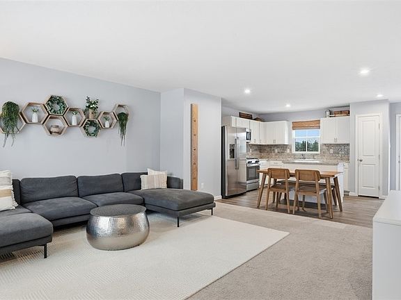 3rd image of 254 James Patrick Pl