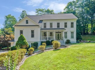 10371 Bear Creek Dr, Manassas, VA 20111