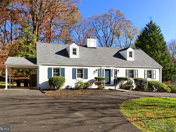 3rd image of 6518 Valley Ct
