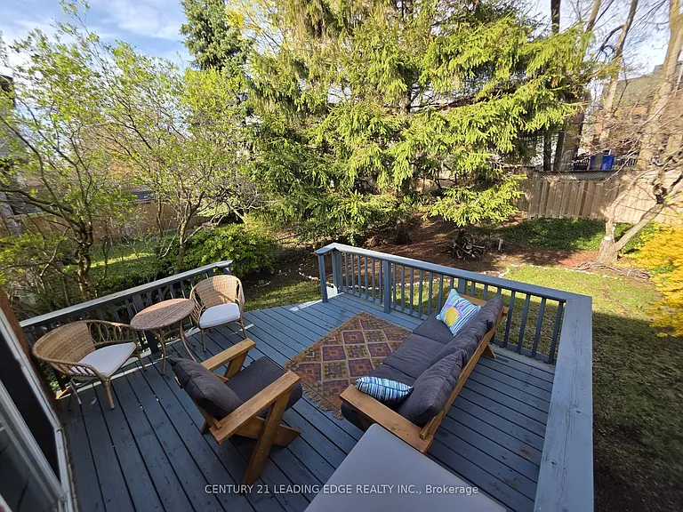 177 Fallingbrook Rd — Photo 3