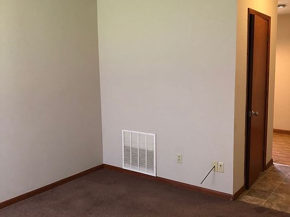 3rd image of 260 E Church St APT 404