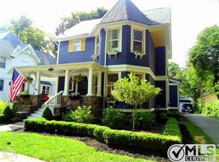 543 W Dunlap St, Northville, MI